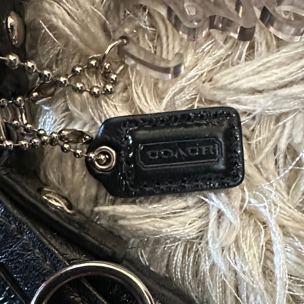 Coach Vintage POPPY patent leather graffiti embossed shoulder bag - Picture 14 of 14